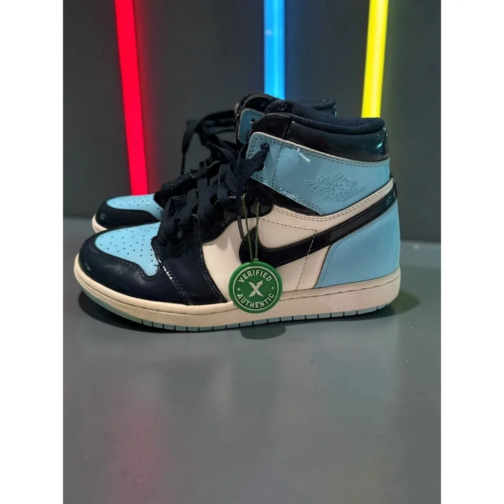 Nike Air Jordan 1 Mid Obsidian University Blue Patent Leather men's 7.5